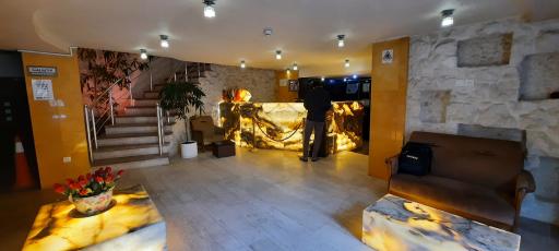 هتل آپارتمان پارتیکان اصفهان