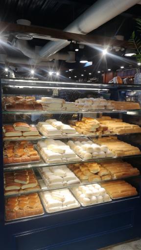 عکس کافه قنادی لوف باکس