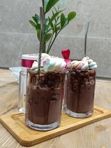 عکس کافه صبحانه رز