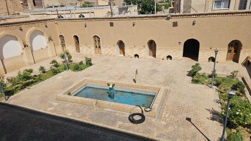 عکس اقامتگاه شهر پنهان