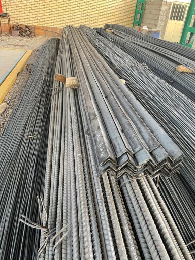 عکس آهن فروشی رهبری