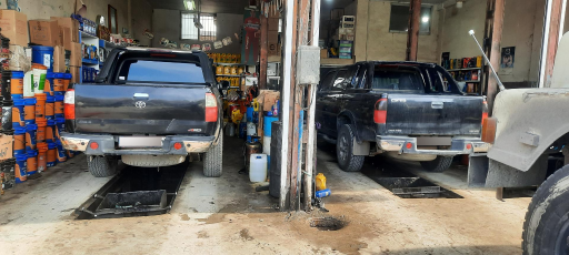 عکس لاستیک و تعویض روغن حیاتی