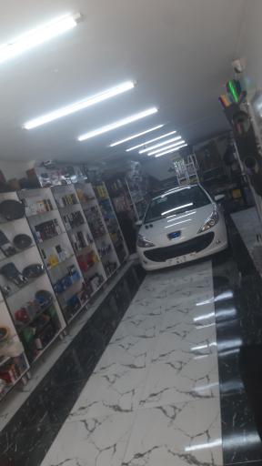 عکس آریا اسپرت