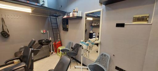 عکس آرایشگاه پیراتایم