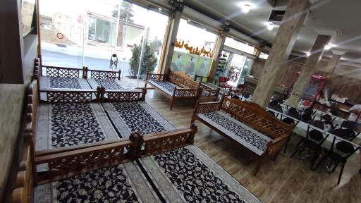 عکس رستوران پاییزان