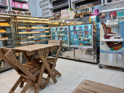 عکس کافه قنادی عسل