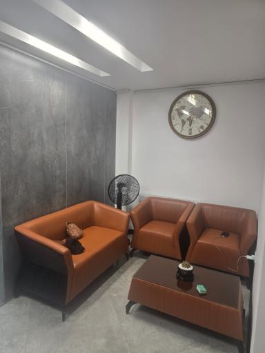 عکس گروه تخصصی مشاوران املاک شاهان