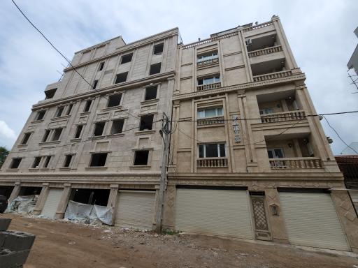 عکس ساختمان پاییز