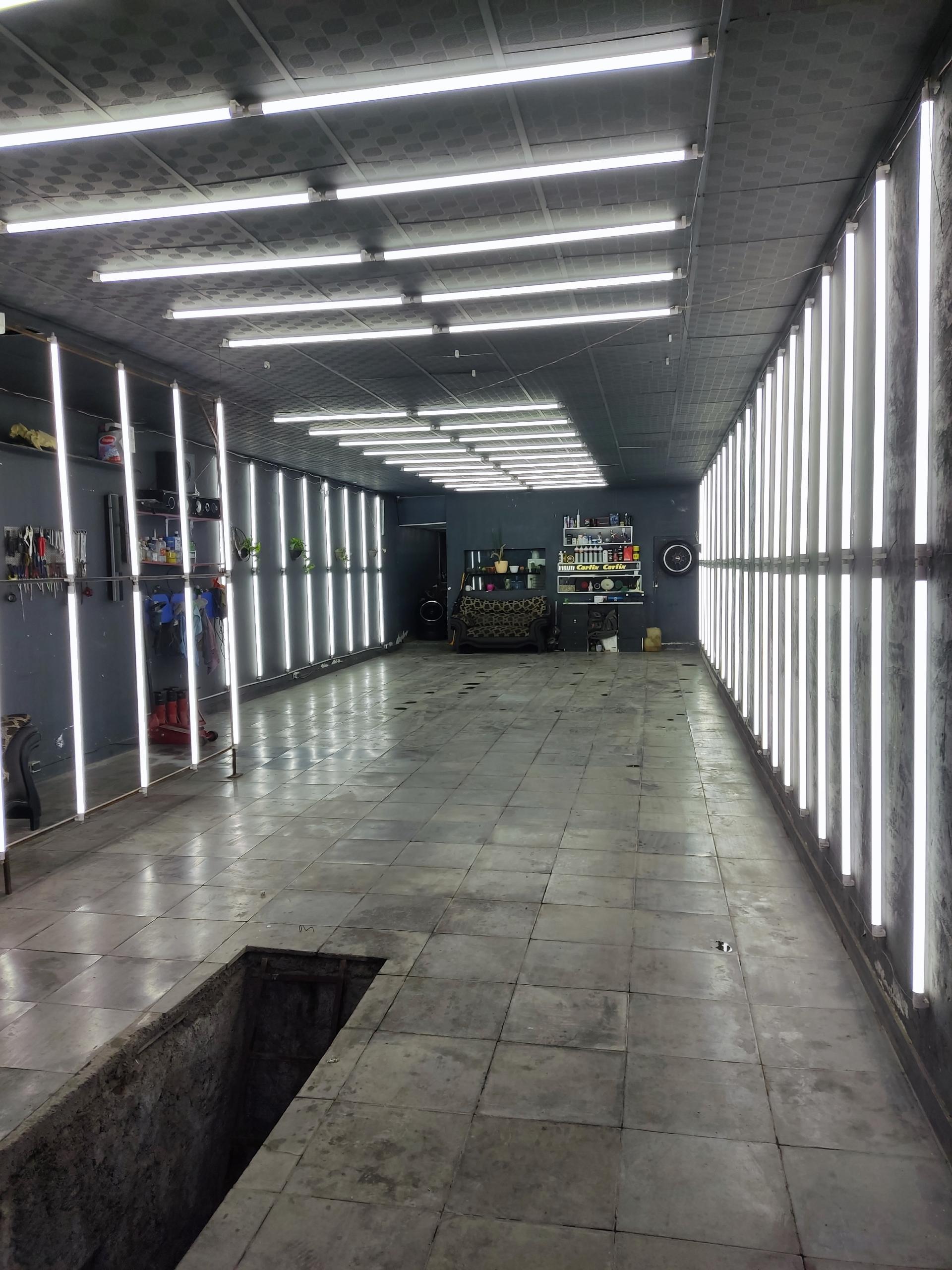 عکس کارشناسی فنی و بدنه خودرو کارفیکس