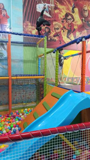 آرایشگاه شازده کوچولو 