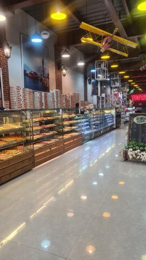 عکس قنادی توتک