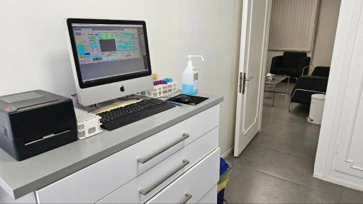 عکس آزمایشگاه میرداماد