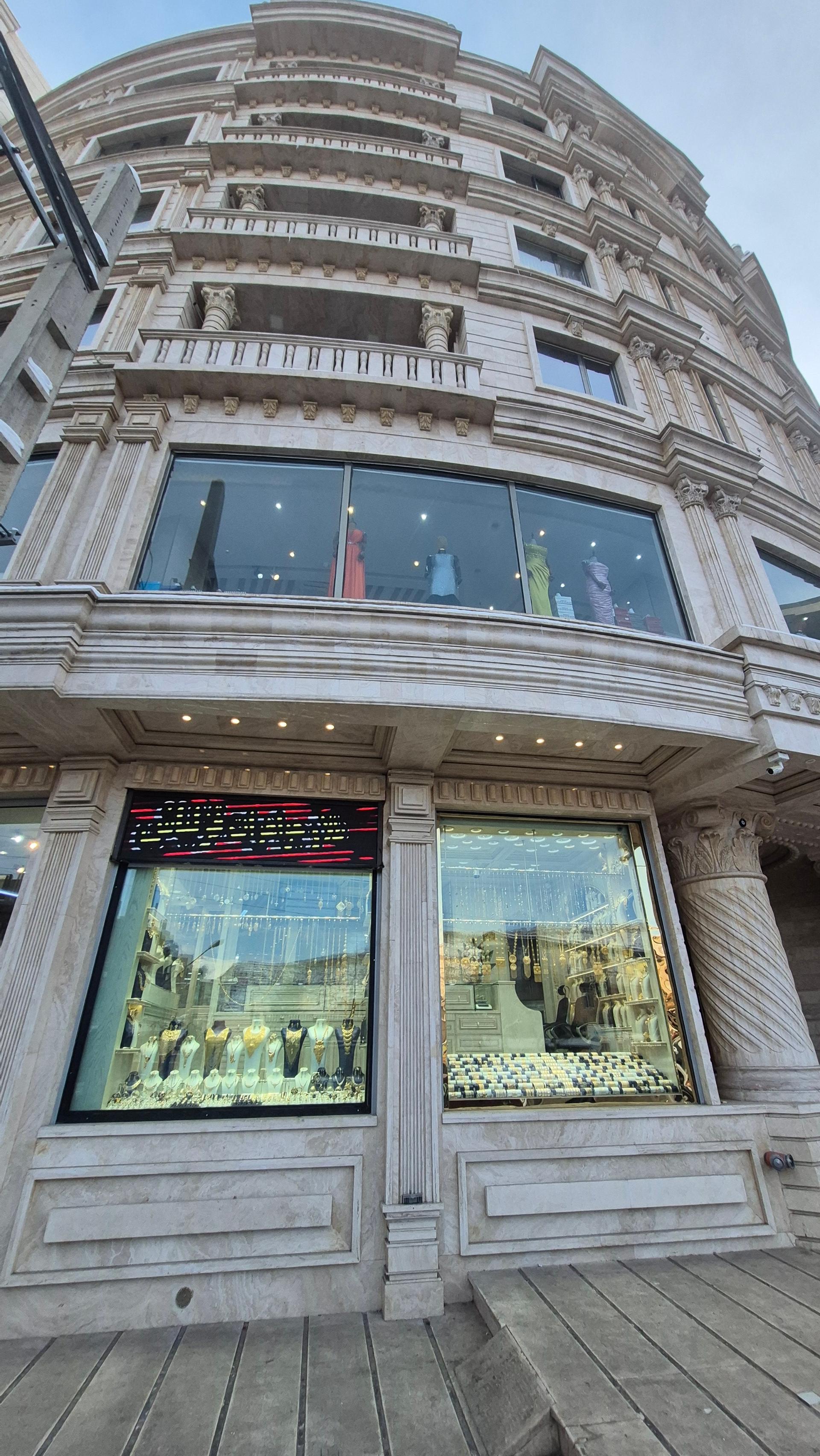 عکس طلای قزلباش 