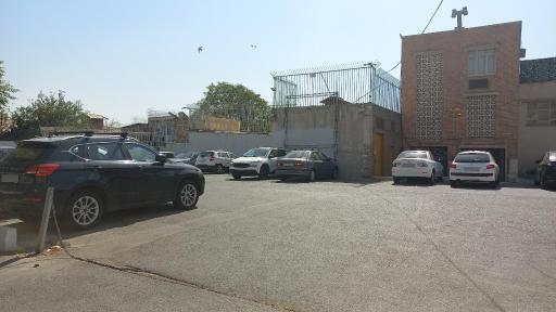 عکس پارکینگ عمومی سرچشمه