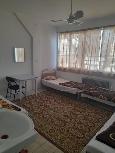 عکس مسافرخانه نقی زاده