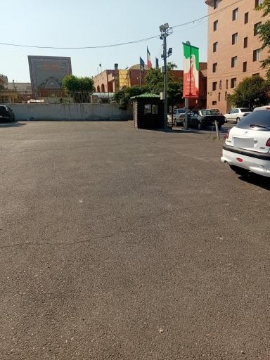عکس پارکینگ عمومی سرچشمه