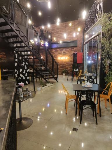 عکس کافه فست فود دومینو