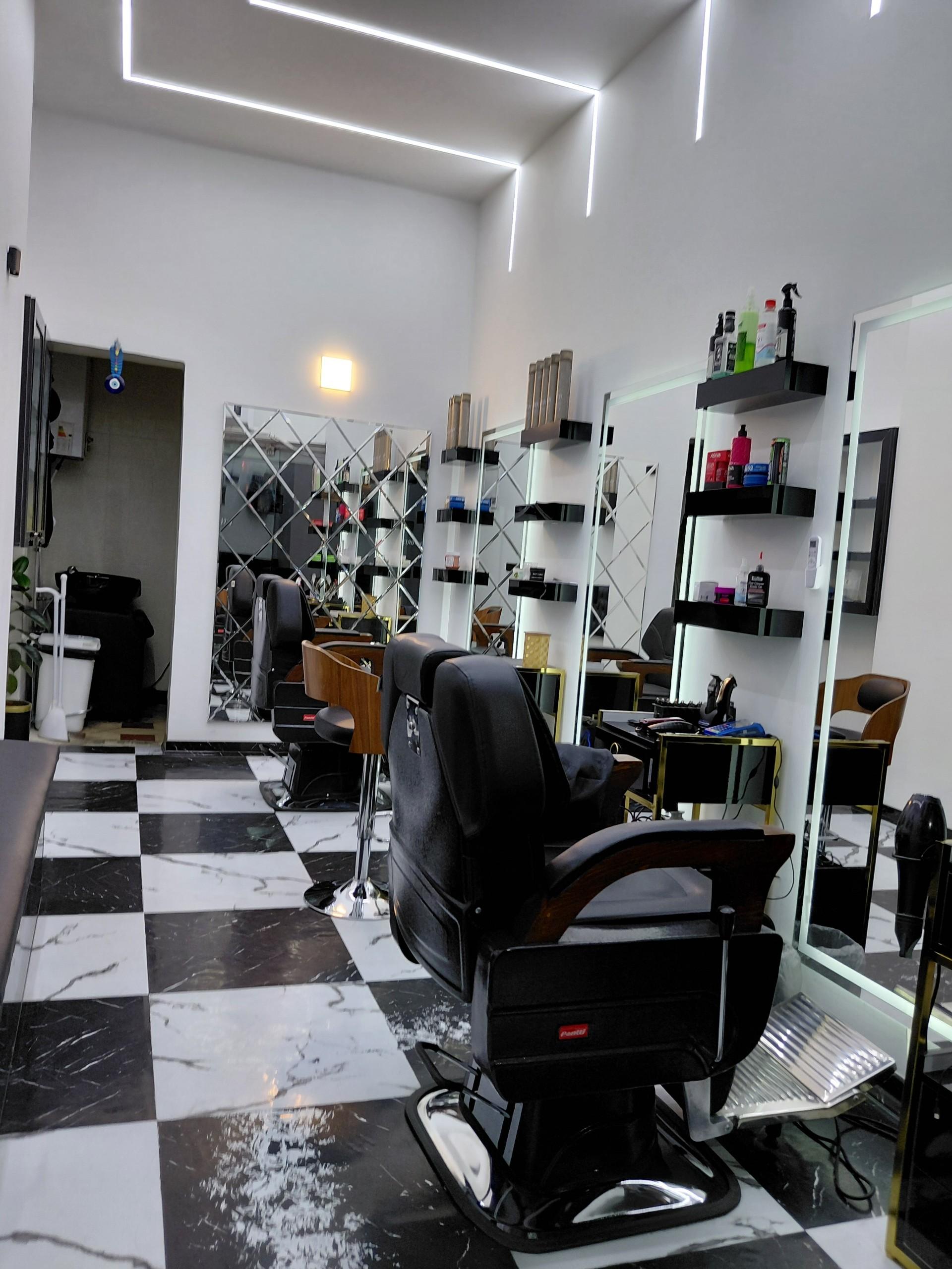 عکس پیرایشگاه مجیک استایل