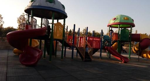 عکس پارک بازی گل نرگس