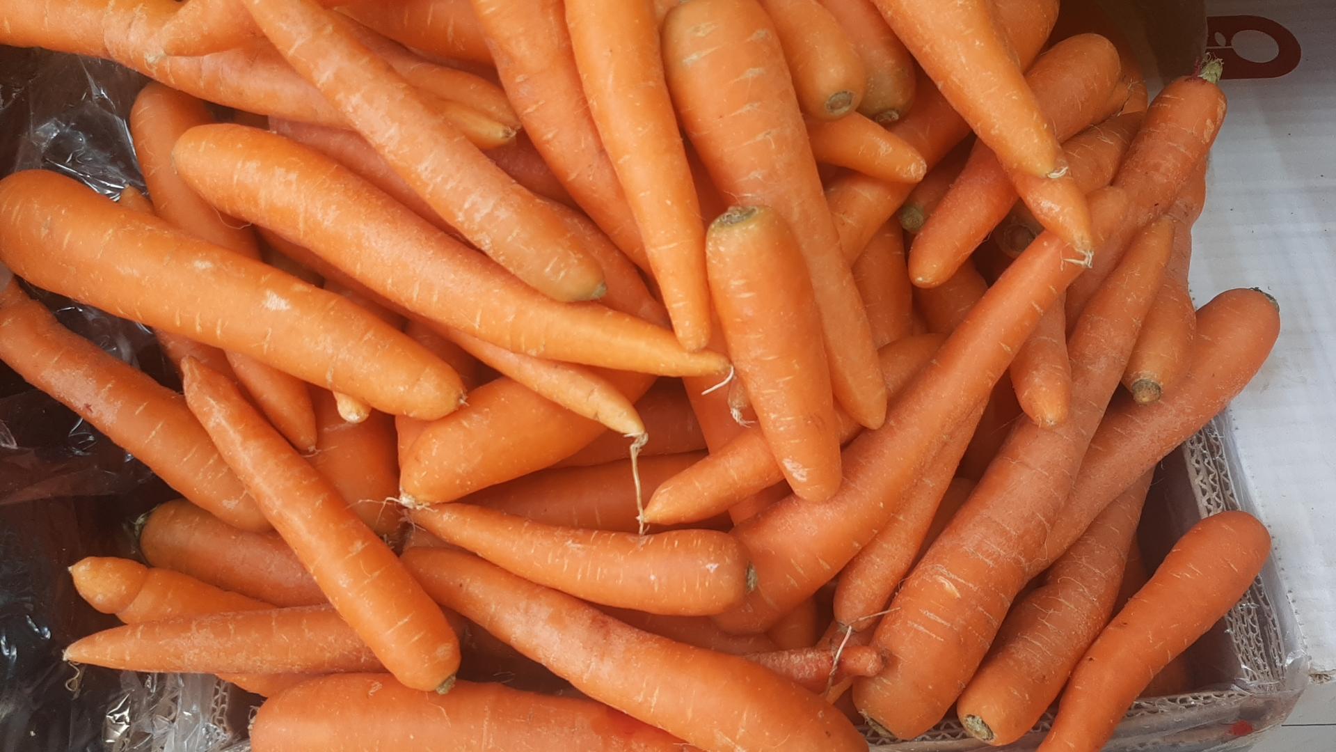 عکس هایپر میوه رضاسالاریه