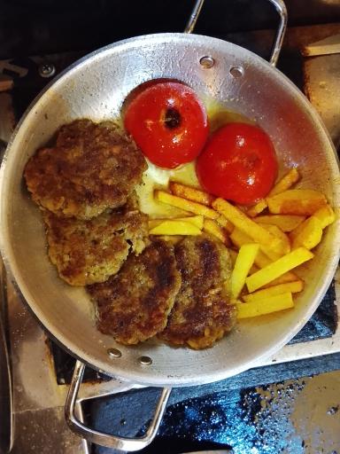 عکس کافه خوراک رشت قدیم (مراد لاکانی)