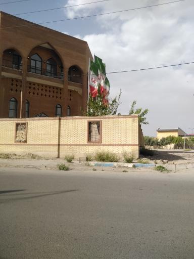 عکس سالن ورزشی و زورخانه پوریای ولی