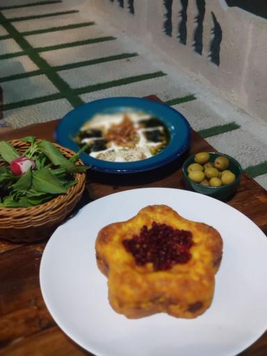 عکس آشکده خاتون 