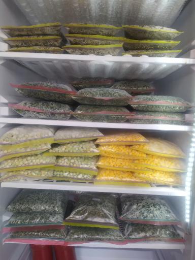 عکس کلبه سبزیجات آماده سادات