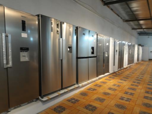 عکس فروشگاه اسنوا منصوری