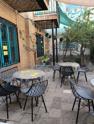 عکس کافه علم و مزه