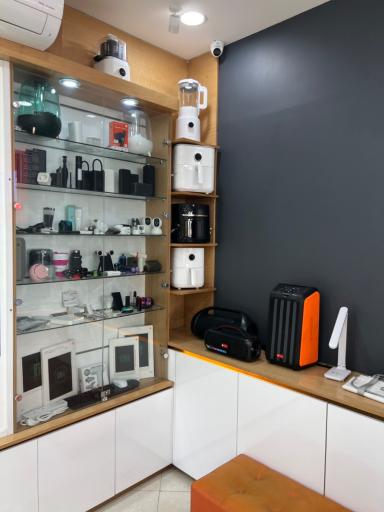 عکس نمایندگی اصلی شیائومی اصفهان میاکالا