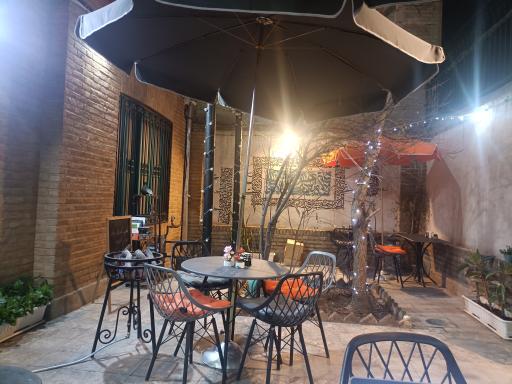 عکس کافه علم و مزه