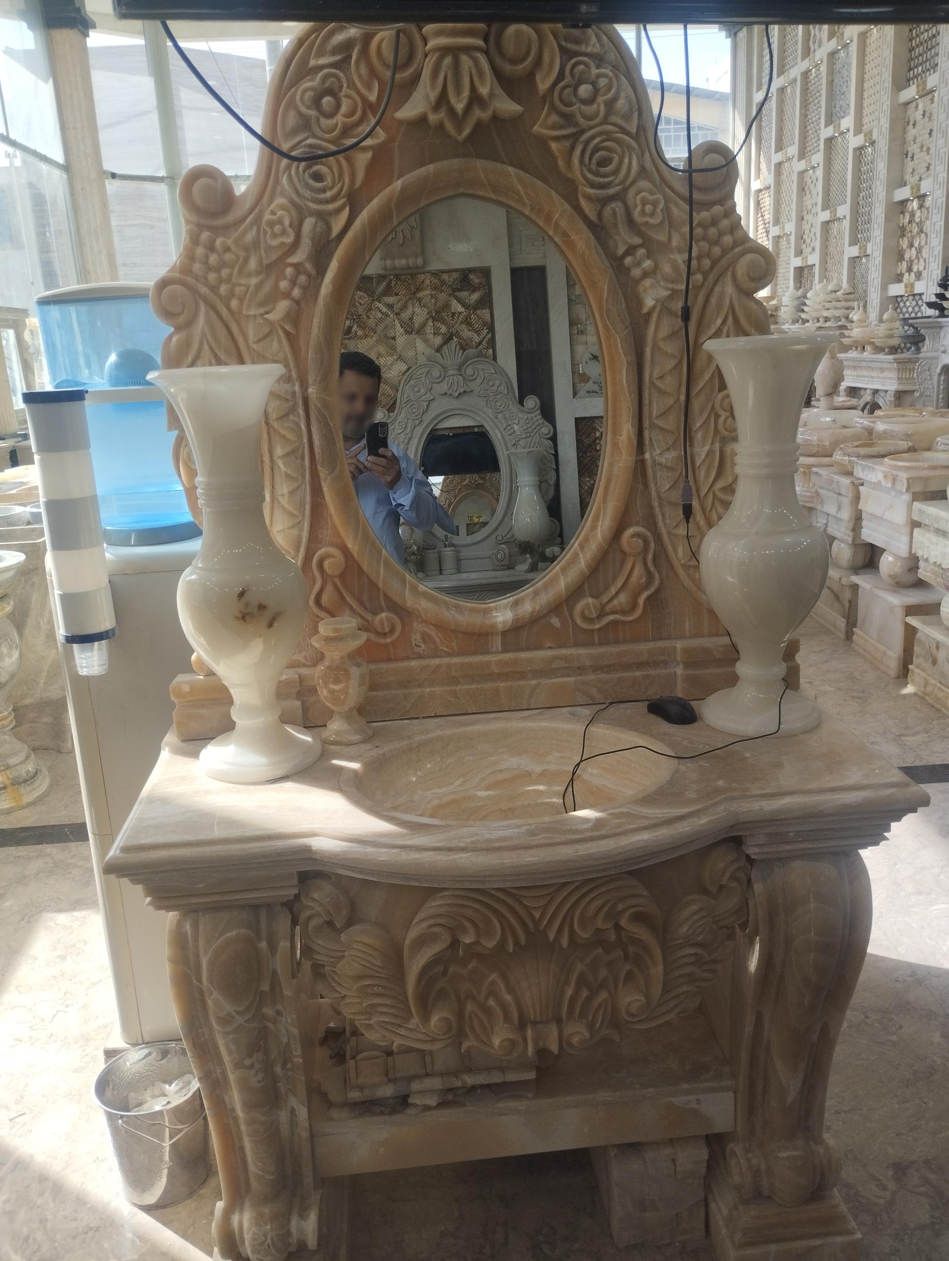 عکس بازار سنگ اندیشه تیموریان