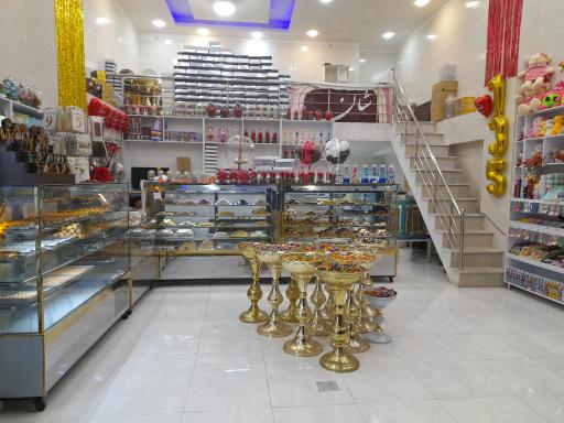 عکس کافه شیرینی شان رز