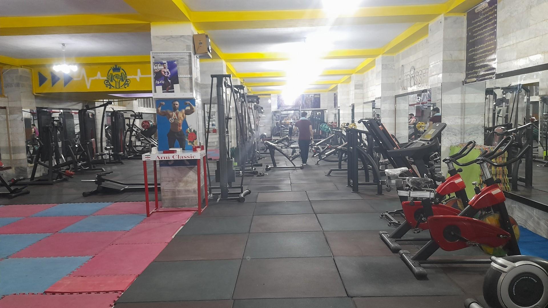 عکس باشگاه بدنسازی اتم