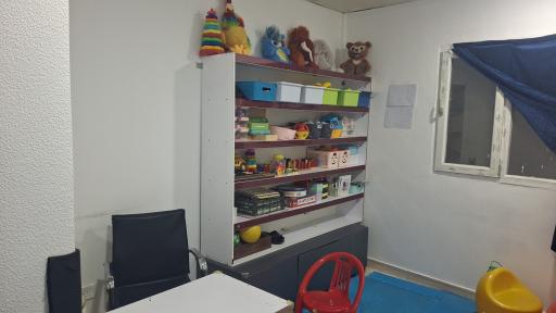 عکس کلینیک جامع هَلاله کیش