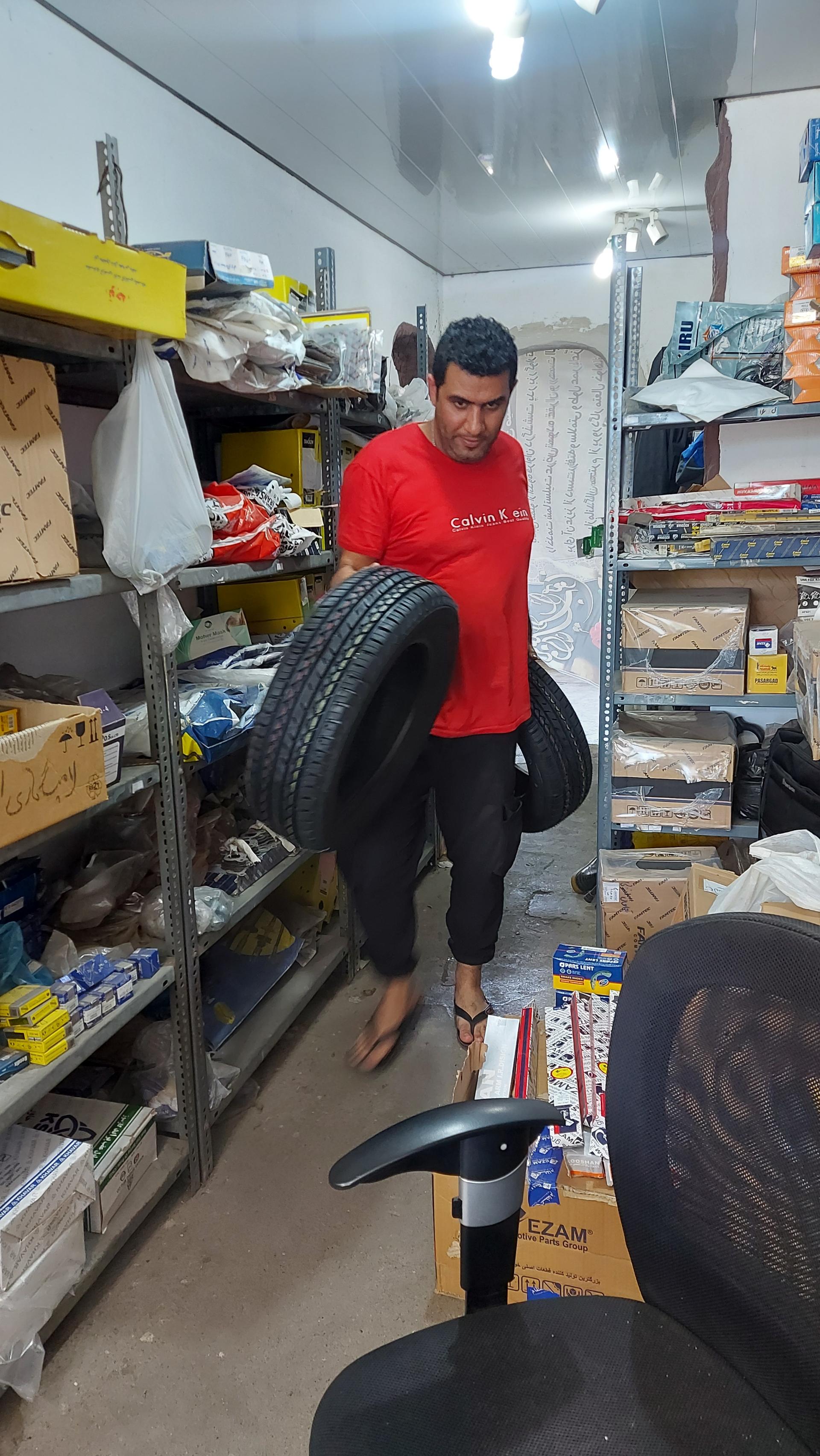 عکس فروشگاه لوازم یدکی تعاونی تاکسیرانی 