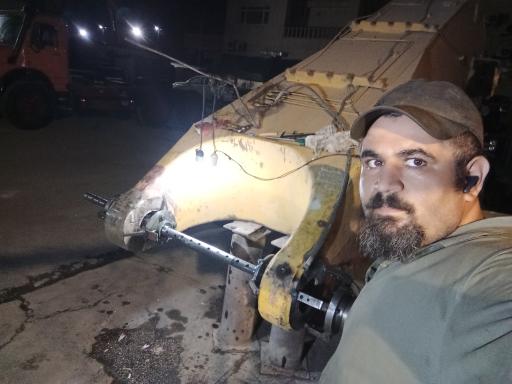 عکس آهنگری ماشین آلات راهسازی رابین