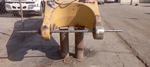 عکس آهنگری ماشین آلات راهسازی رابین