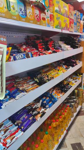 عکس قرمز مارکت