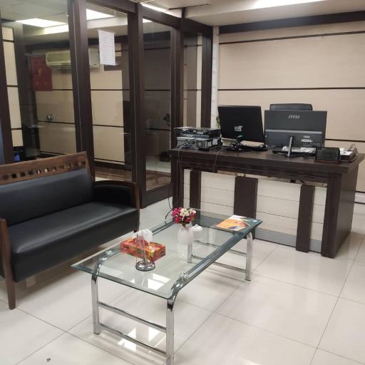 عکس کارگزاری بانک آینده