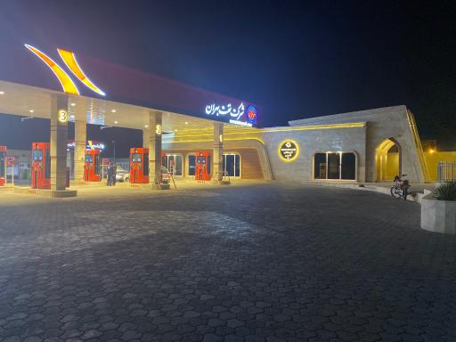 عکس جایگاه کریمدادی (بنزین و گازوئیل)