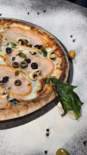 عکس رستوران ایتالیایی فورنودورو 