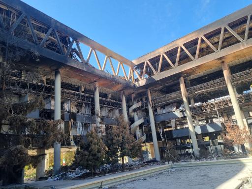 عکس ساختمان شیشه ای صدا و سیما