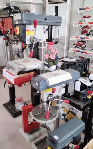 عکس فروشگاه ابزار بوش (لیفا)