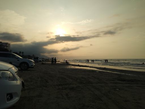 عکس پلاژ و باشگاه ورزشهای آبی حمید 