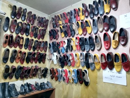 عکس تولیدی کیف و کفش همراه چرم