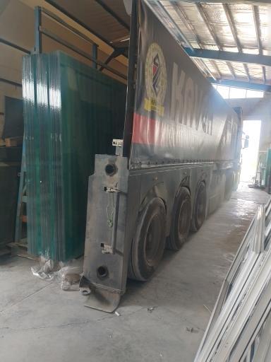 عکس نوین پنجره پاسارگاد 