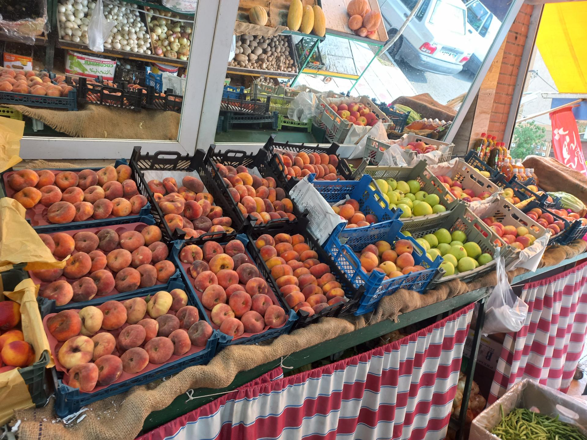 عکس سوپر میوه ثامن الائمه (ع)