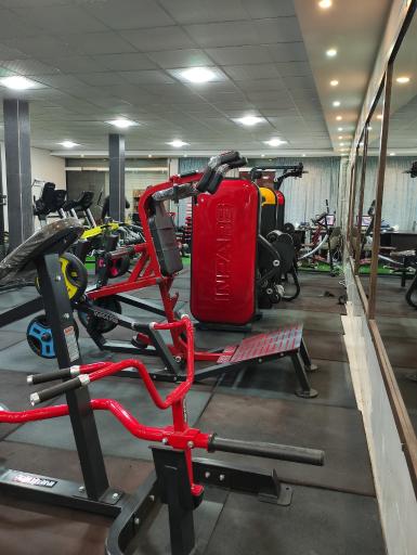 عکس باشگاه بدنسازی قدرت و عضله